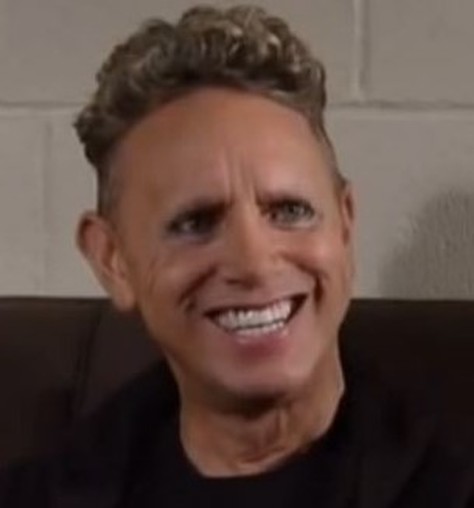 Martin Gore of Depeche Mode has a quirky mouth